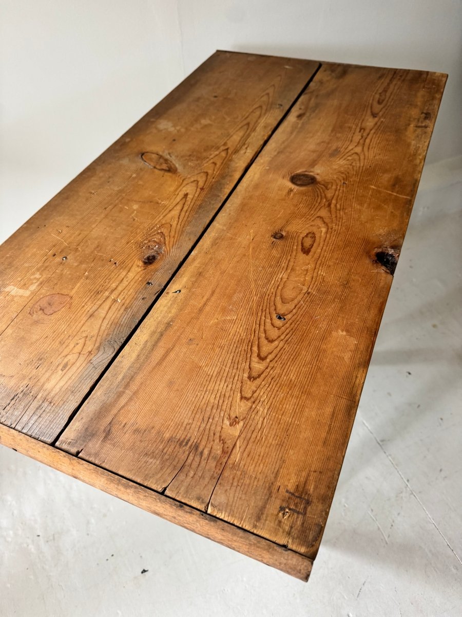 Antique Scrubbed Pine Table - Diamonds & Rust