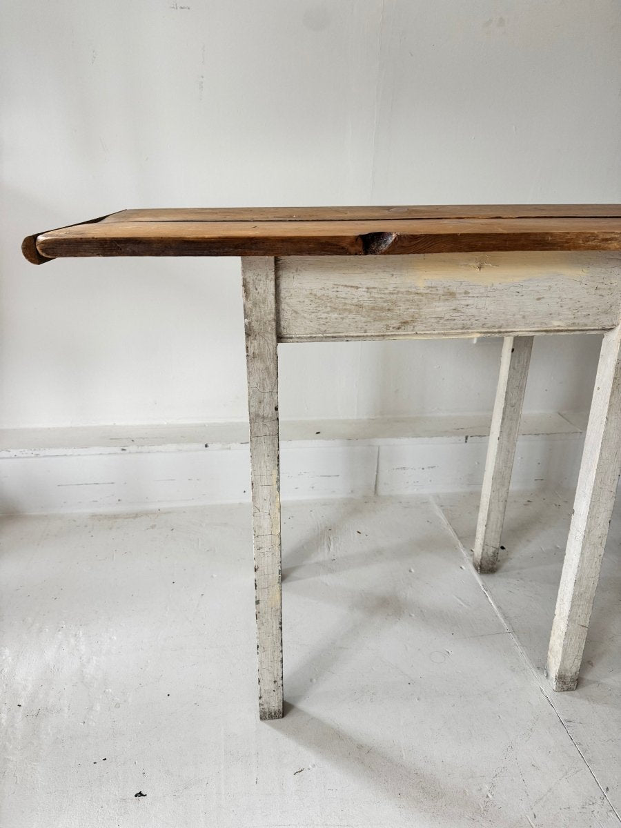 Antique Scrubbed Pine Table - Diamonds & Rust