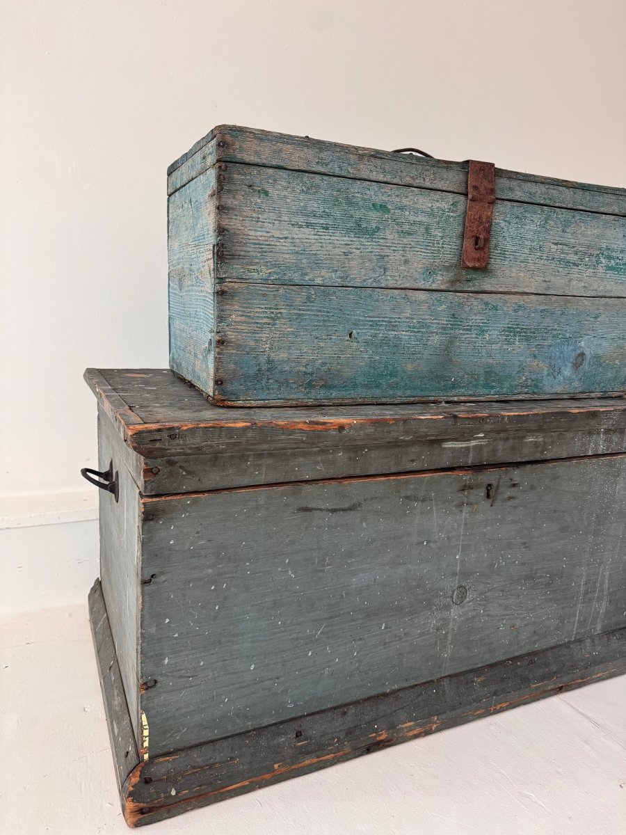 Antique Wood Blanket Chest - Sea Blue - Diamonds & Rust