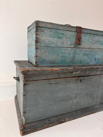 Antique Wood Blanket Chest - Sea Blue - Diamonds & Rust