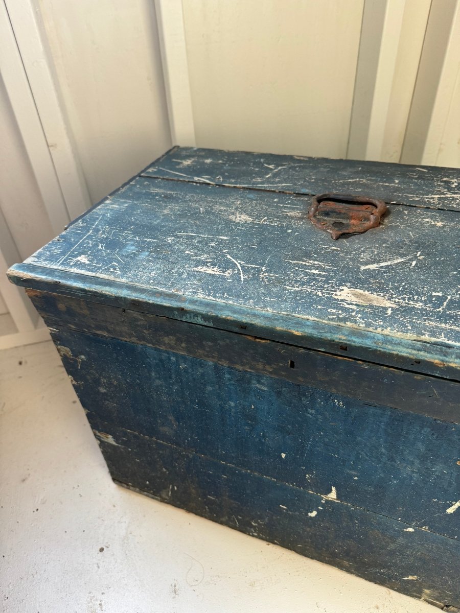 Antique Wood Chest - Marine Blue - Diamonds & Rust