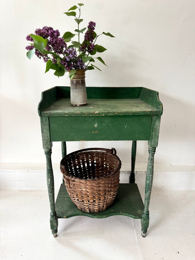 Antique Woven Basket - Diamonds & Rust