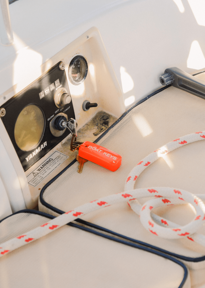 BOAT KEYS Floating Keychain - Diamonds & Rust