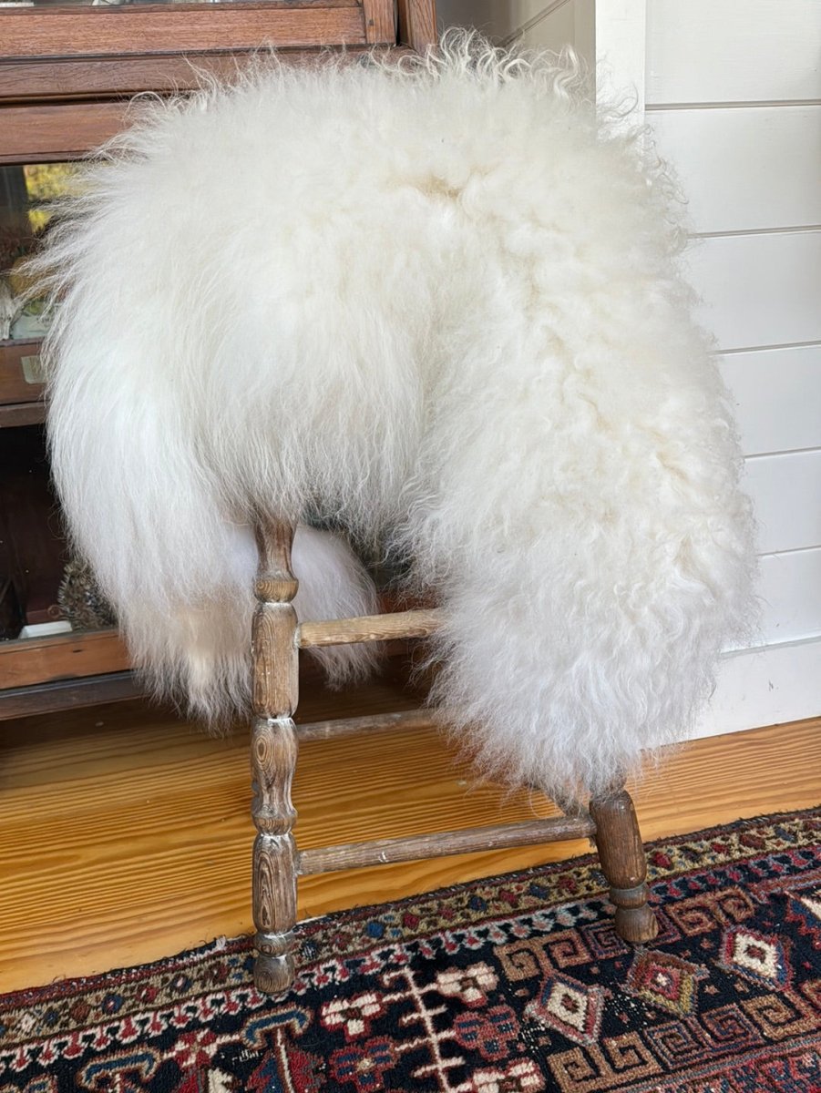 Icelandic Sheep Skin - White - Diamonds & Rust