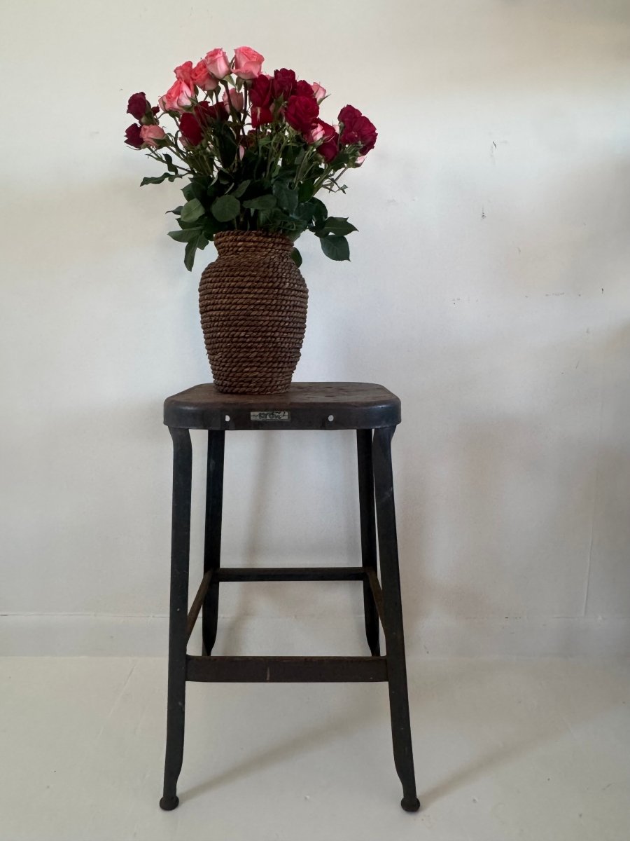 LYON Vintage Industrial Stool - Metal Distressed - Diamonds & Rust