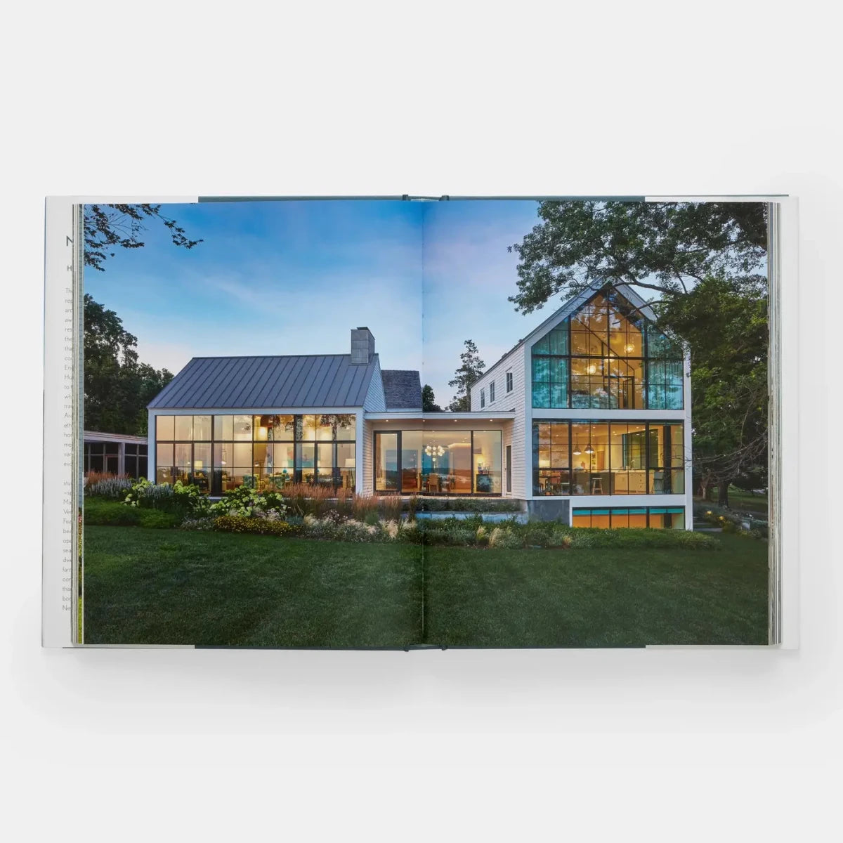 New England Coastal: Homes That Tell A Story - Diamonds & Rust