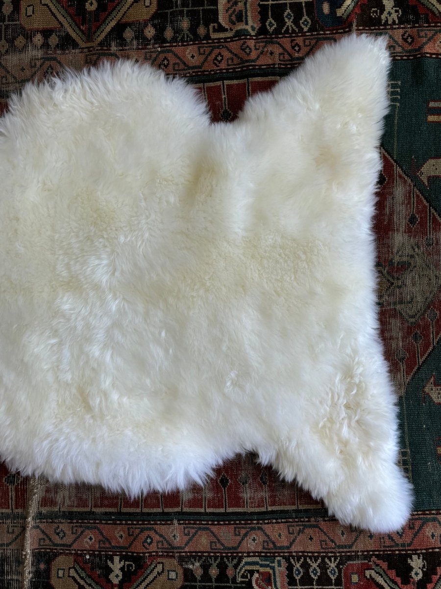 Sheep Skin - White - Diamonds & Rust