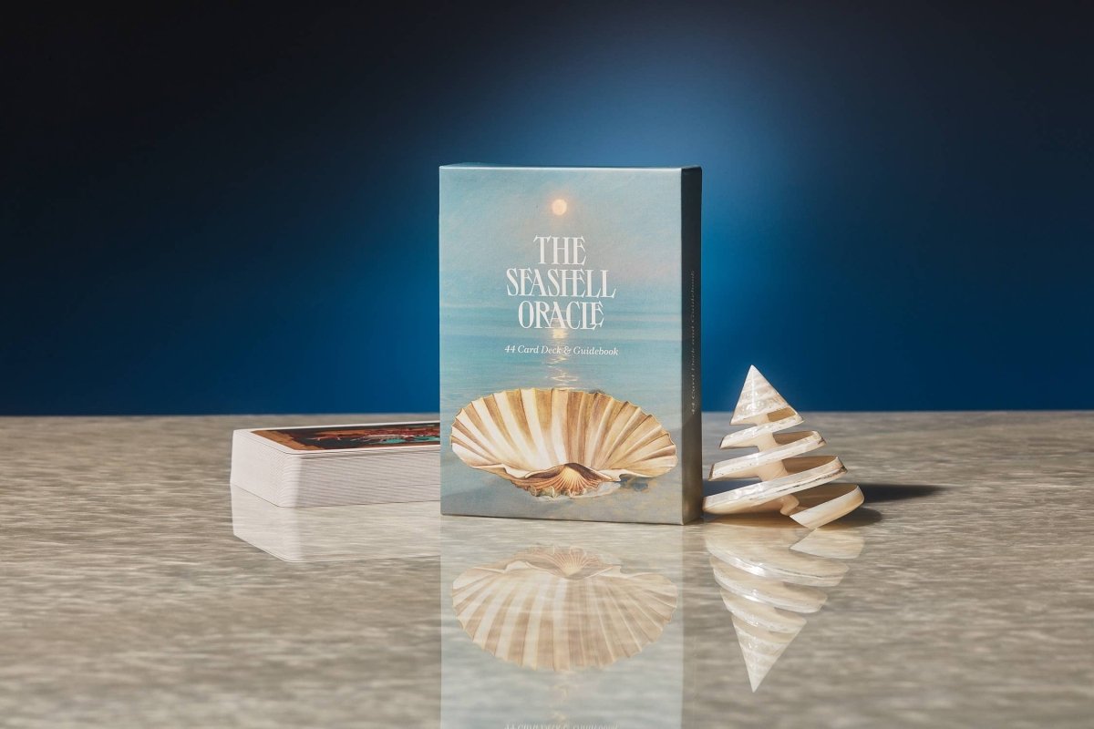 The Seashell Oracle: 44 Card Deck and Guidebook - Diamonds & Rust