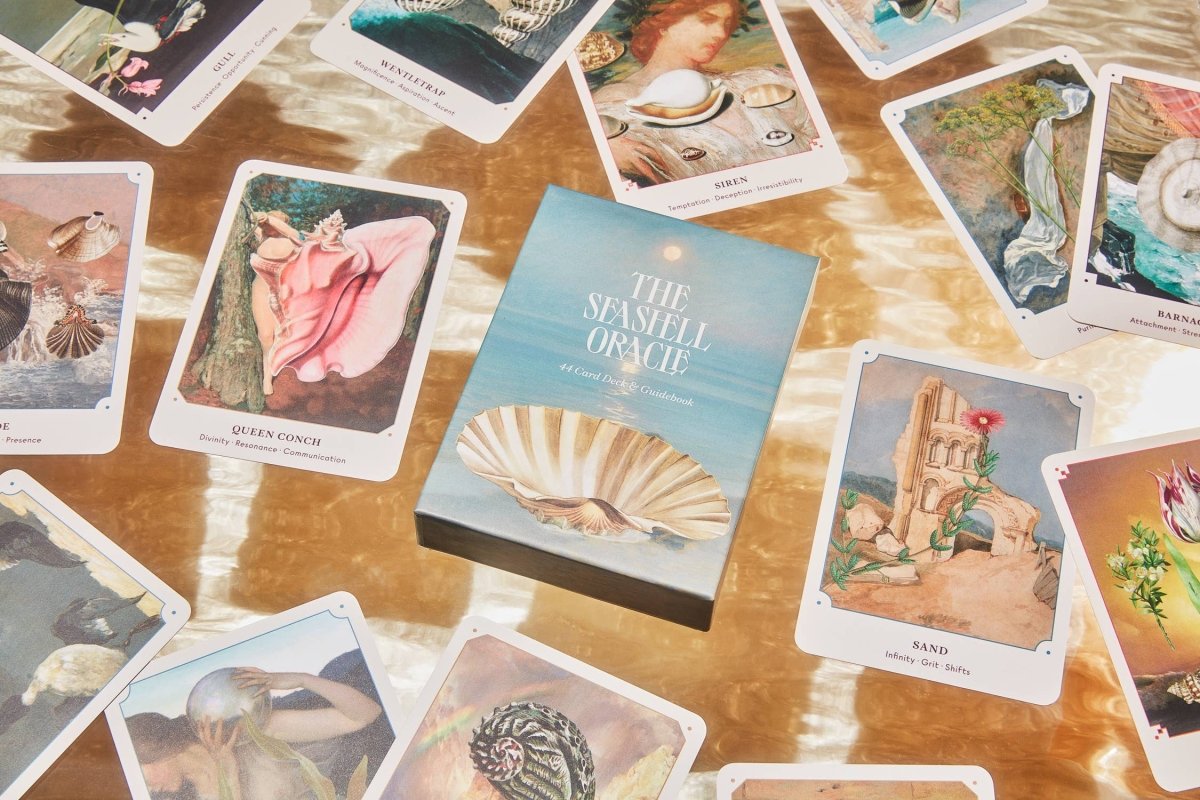The Seashell Oracle: 44 Card Deck and Guidebook - Diamonds & Rust