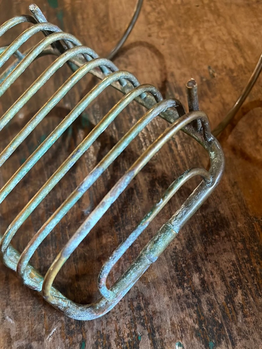 Vintage Brass Soap Dish - Diamonds & Rust