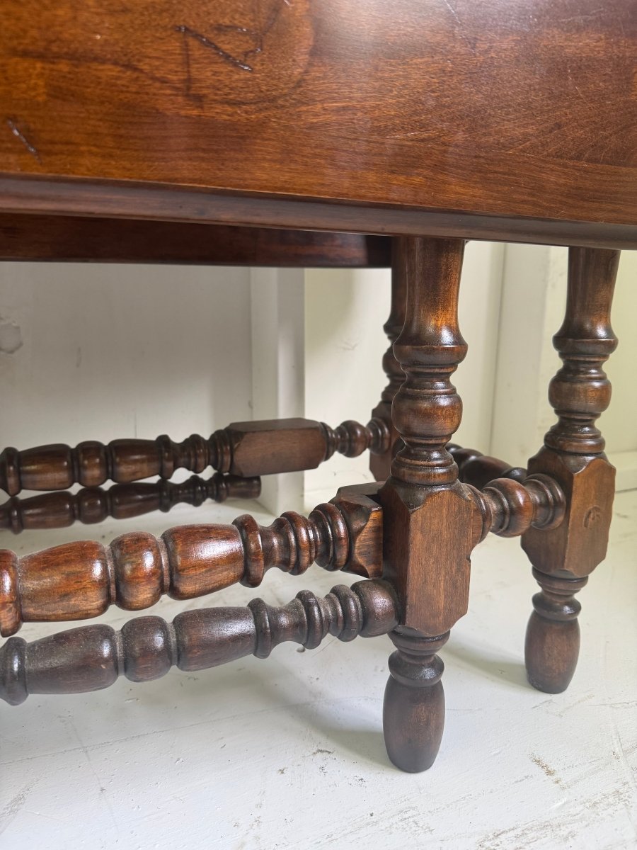 Vintage Drop - Leaf Table - Diamonds & Rust