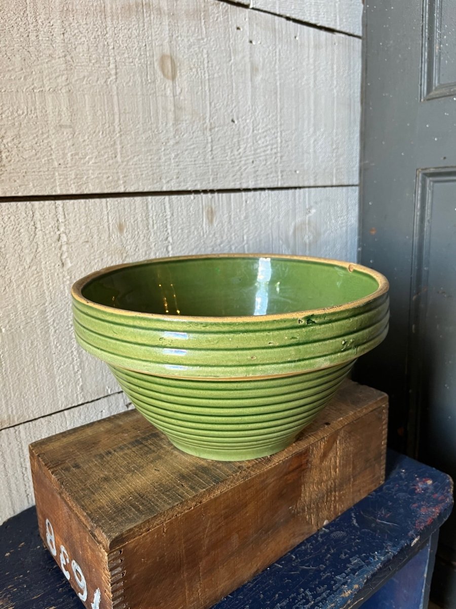 Vintage Green Bowl - Diamonds & Rust