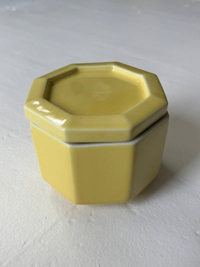 Vintage Hall Dish + Lid - Yellow - Diamonds & Rust