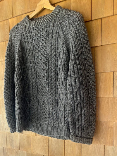 Vintage Hand Knit ARAN Wool Sweater - Dark Oatmeal - Diamonds & Rust