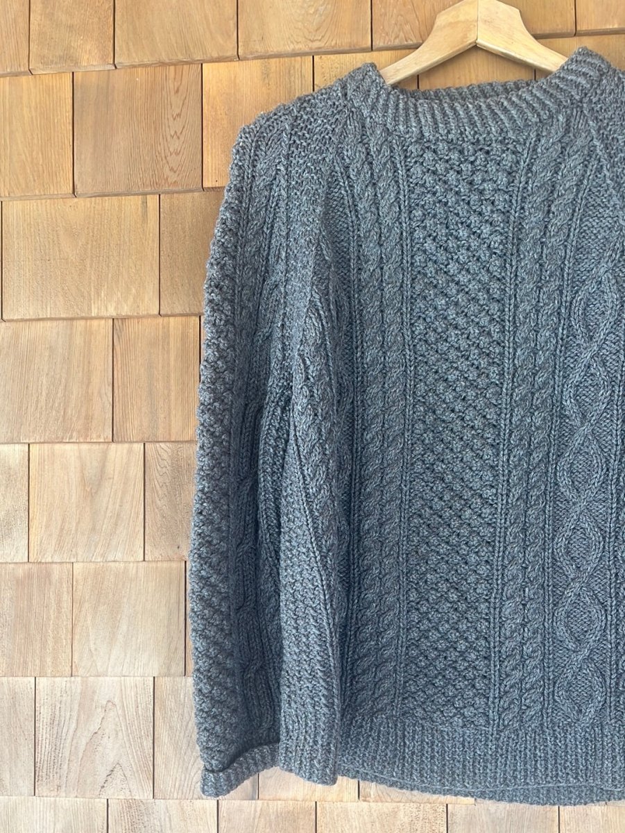 Vintage Hand Knit ARAN Wool Sweater - Dark Oatmeal - Diamonds & Rust