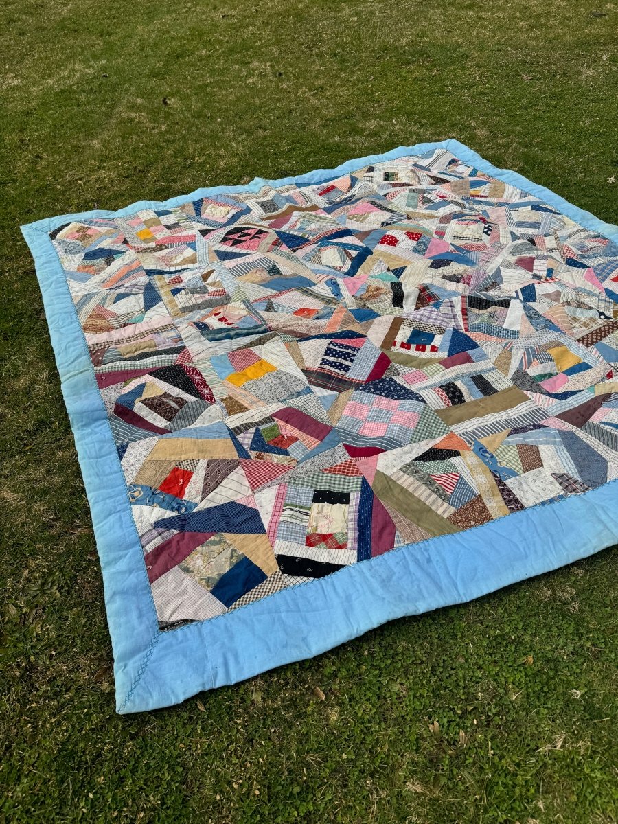 Vintage Handmade Quilt - Blue Trim - Diamonds & Rust