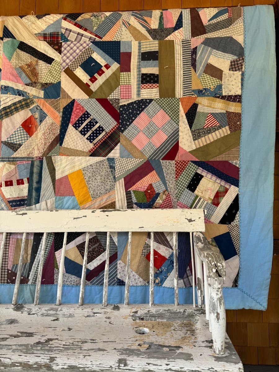 Vintage Handmade Quilt - Blue Trim - Diamonds & Rust