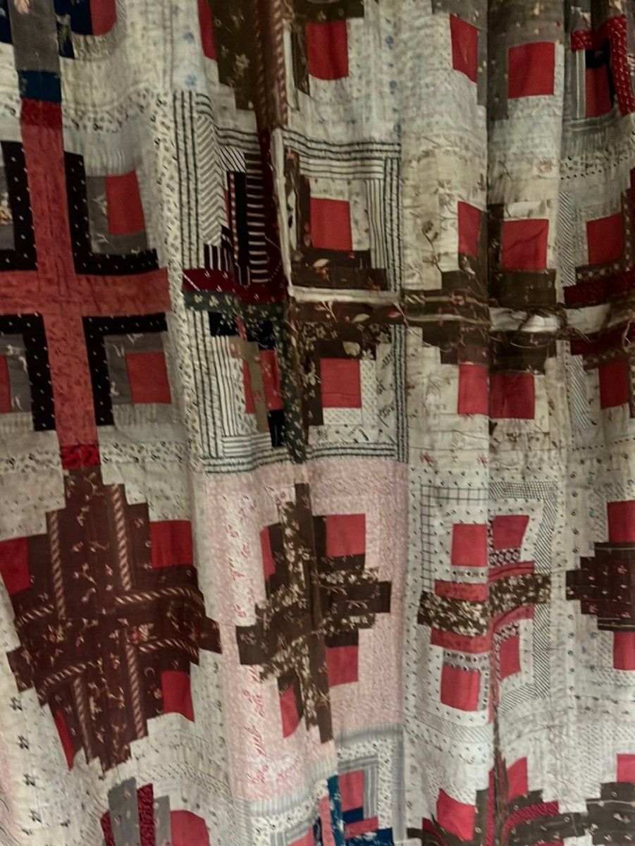 Vintage Handmade Quilt - Log Cabin - Diamonds & Rust