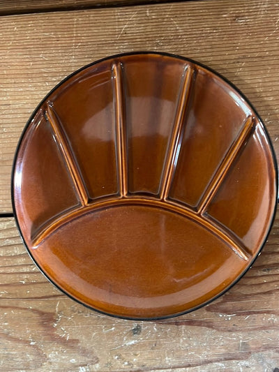 Vintage Plate Set - Diamonds & Rust