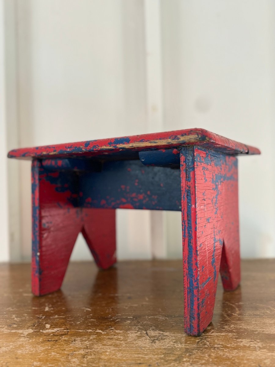 Vintage Red Step Stool - Diamonds & Rust