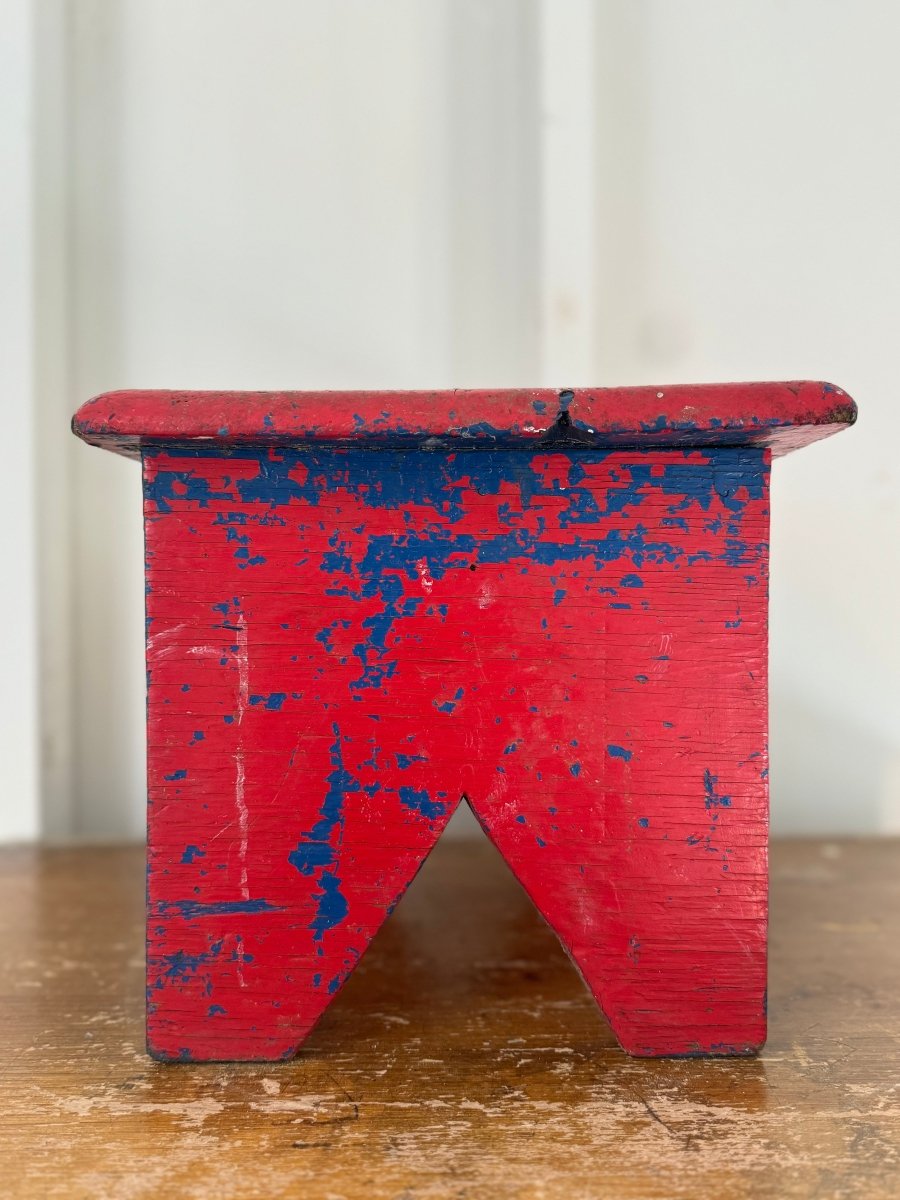 Vintage Red Step Stool - Diamonds & Rust