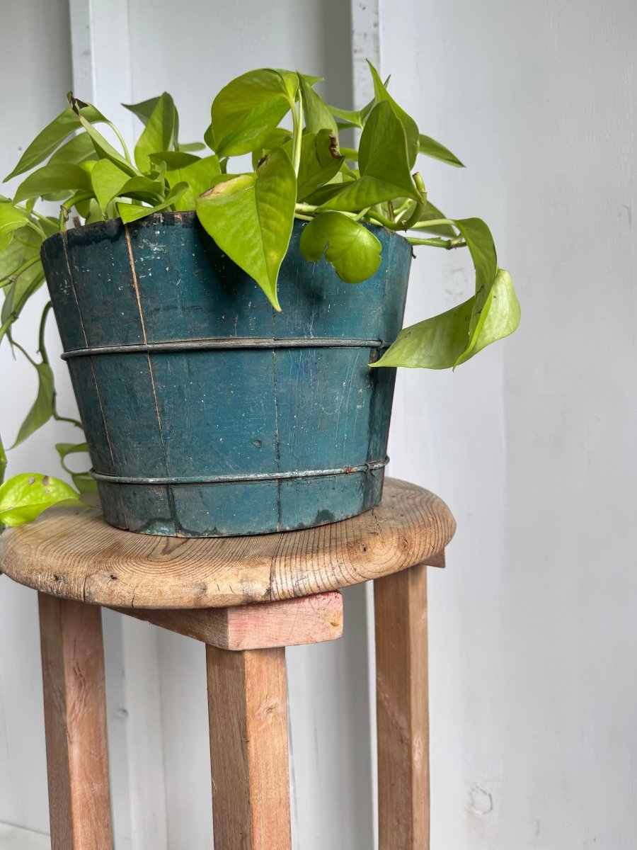 Vintage Scrubbed Pine Stool - Diamonds & Rust