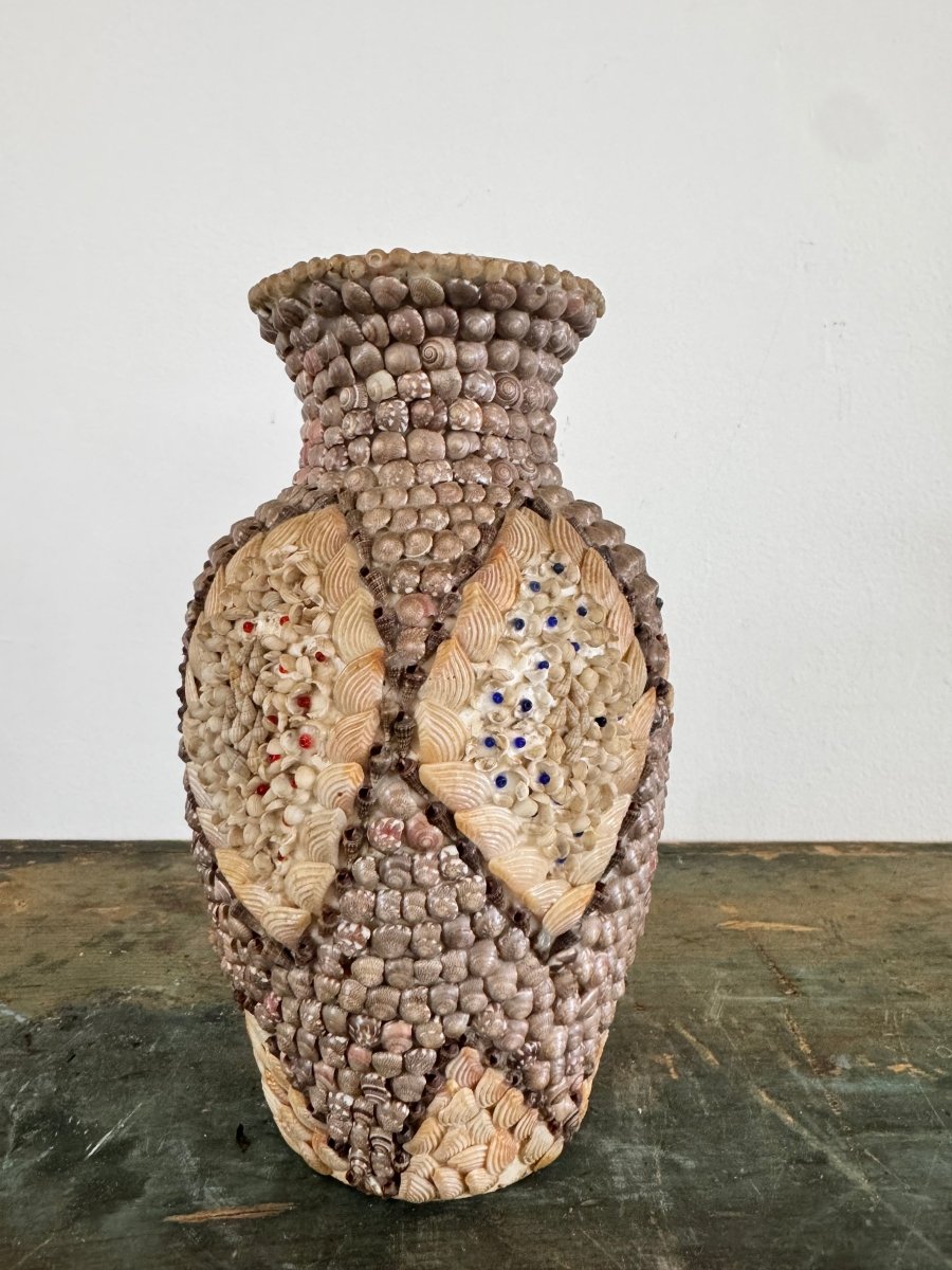 Vintage Shell Encrusted Vase - Diamonds & Rust