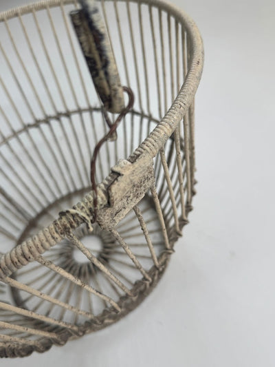 Vintage Wire Clamming Basket - Diamonds & Rust