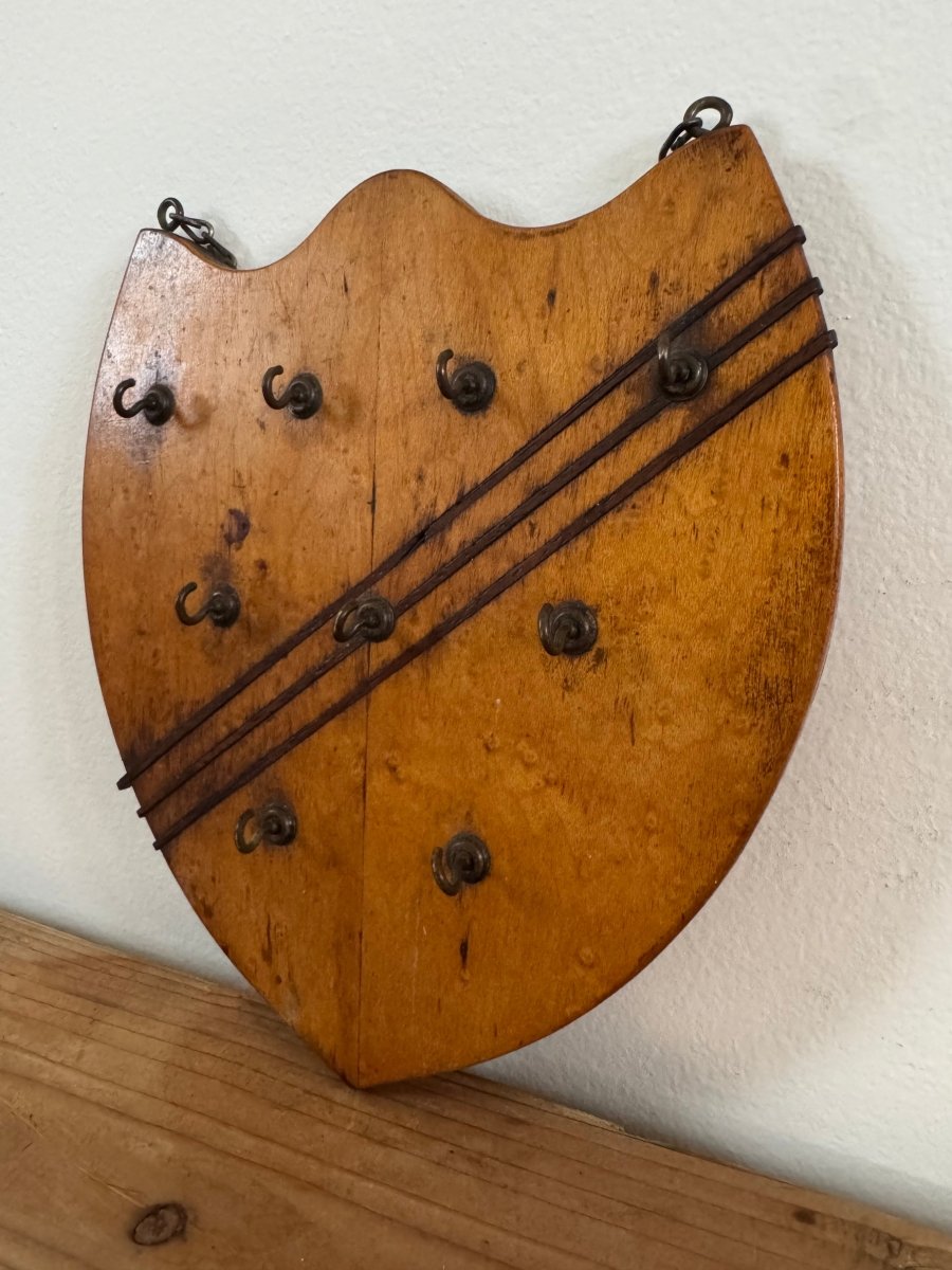 Vintage Wood Plaque Key Holder - Diamonds & Rust