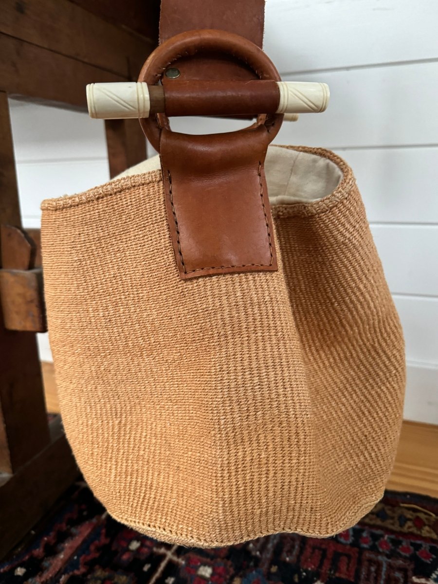 Vintage Woven Sisal Bag Leather Strap - Diamonds & Rust