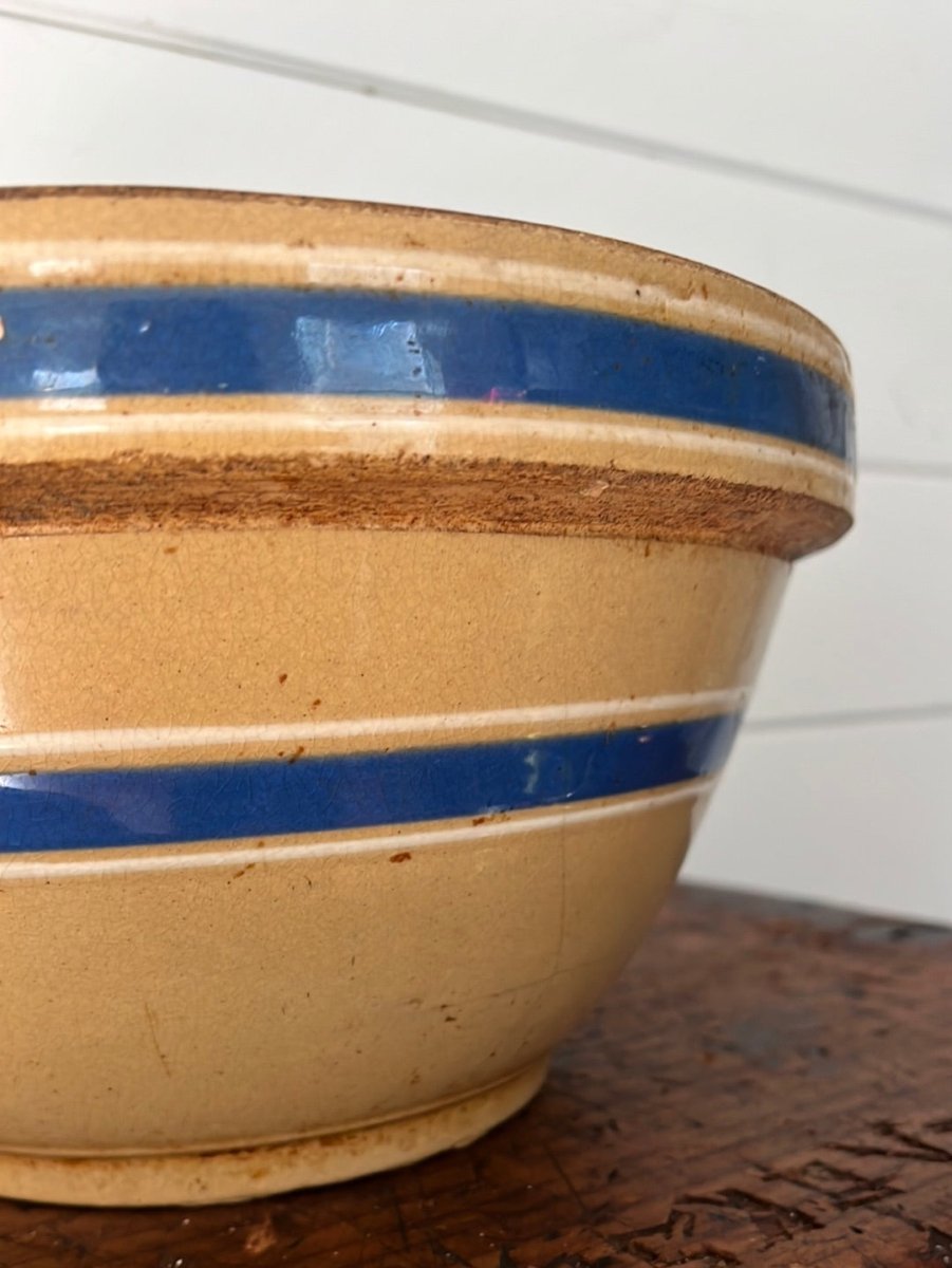 Vintage Yellow Ware Bowl - Blue Stripe - Diamonds & Rust