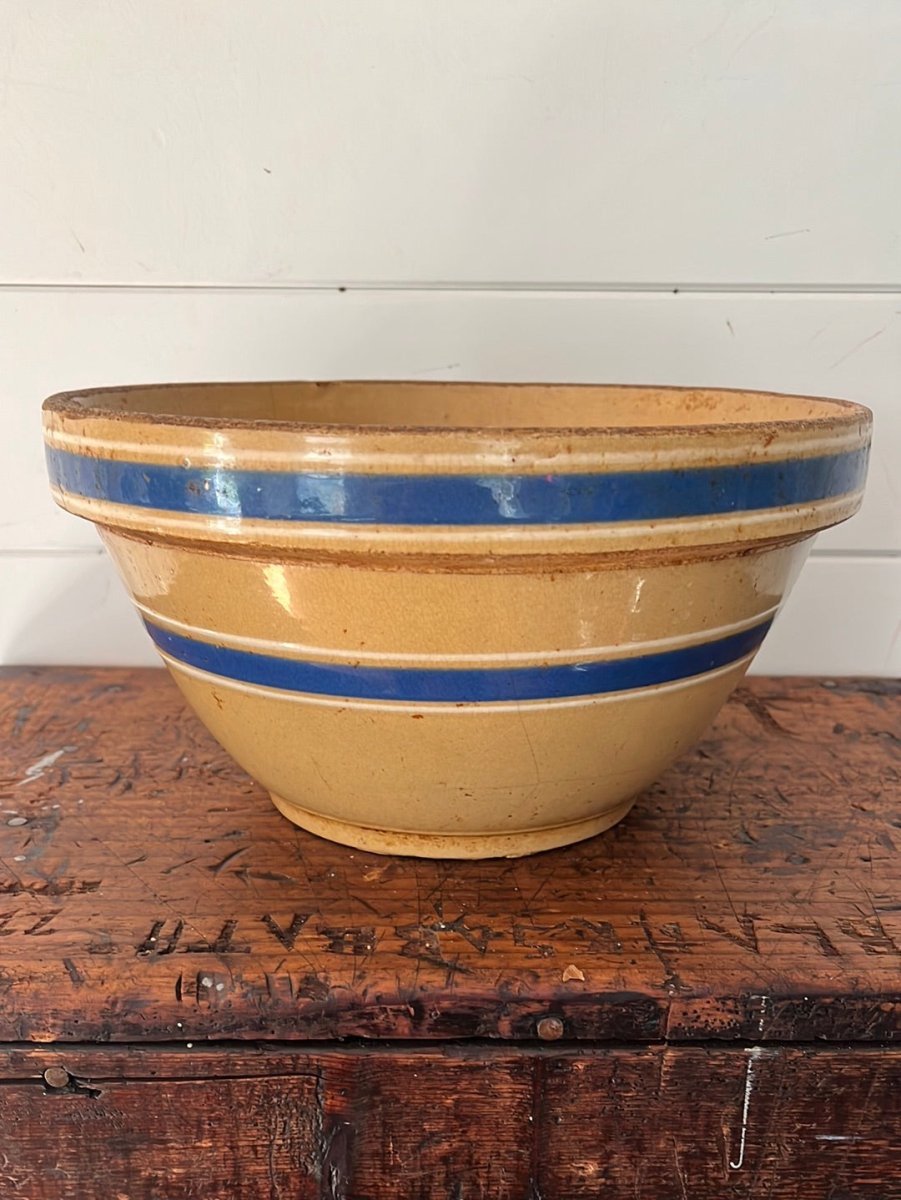 Vintage Yellow Ware Bowl - Blue Stripe - Diamonds & Rust