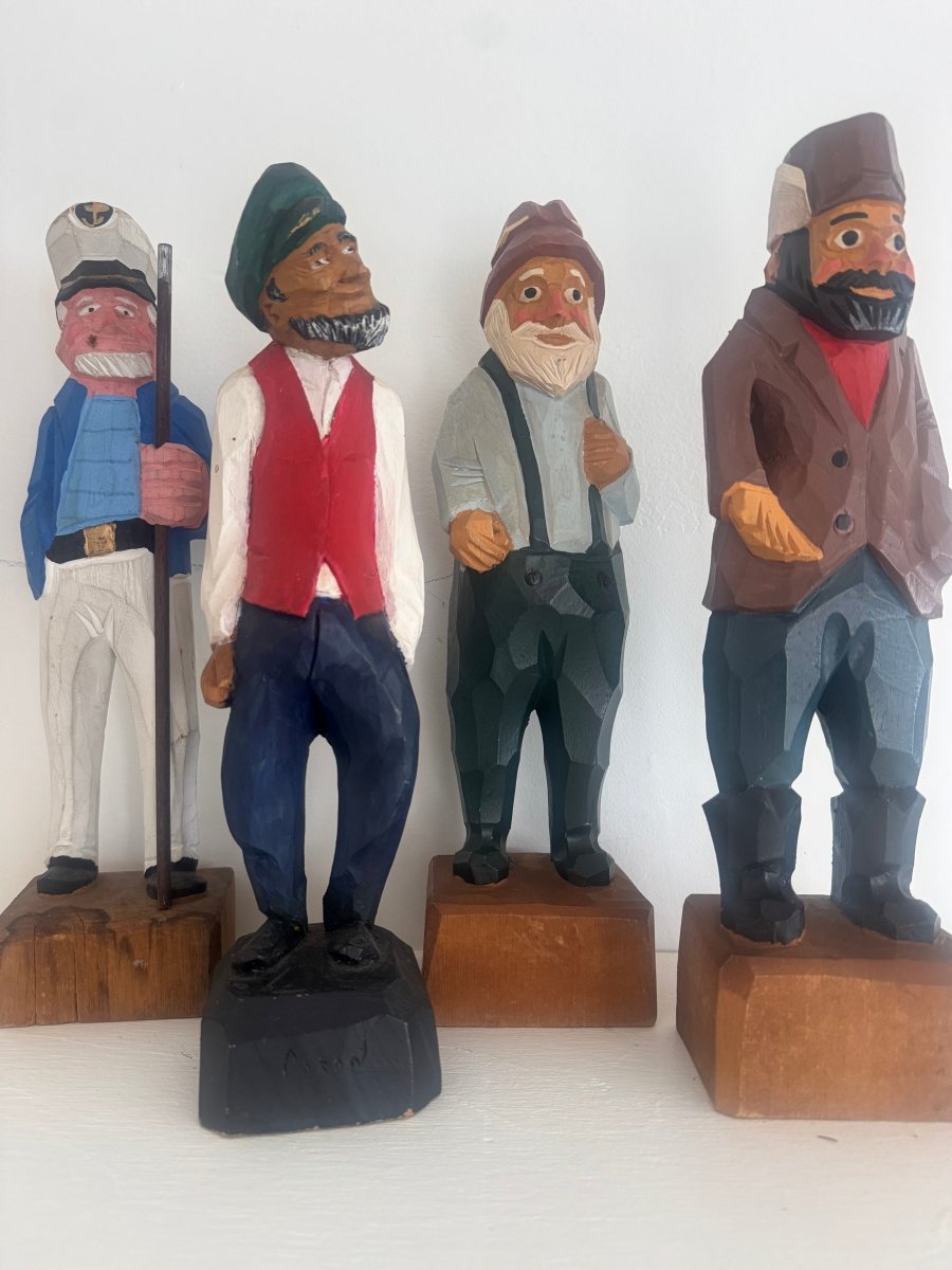 VTG 12" Wooden Fisherman - Diamonds & Rust