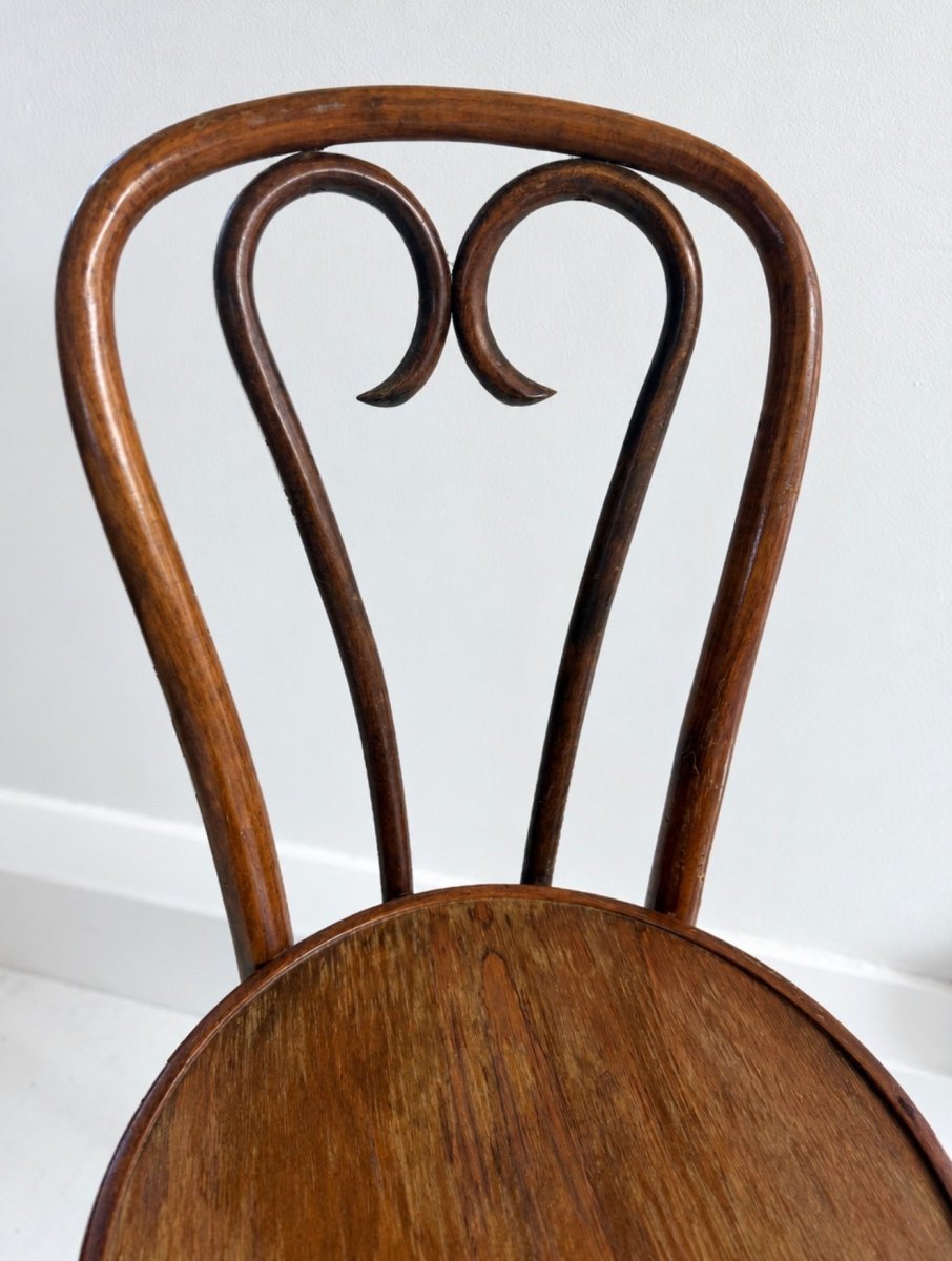 VTG Bentwood Chair - Heart Shape - Diamonds & Rust