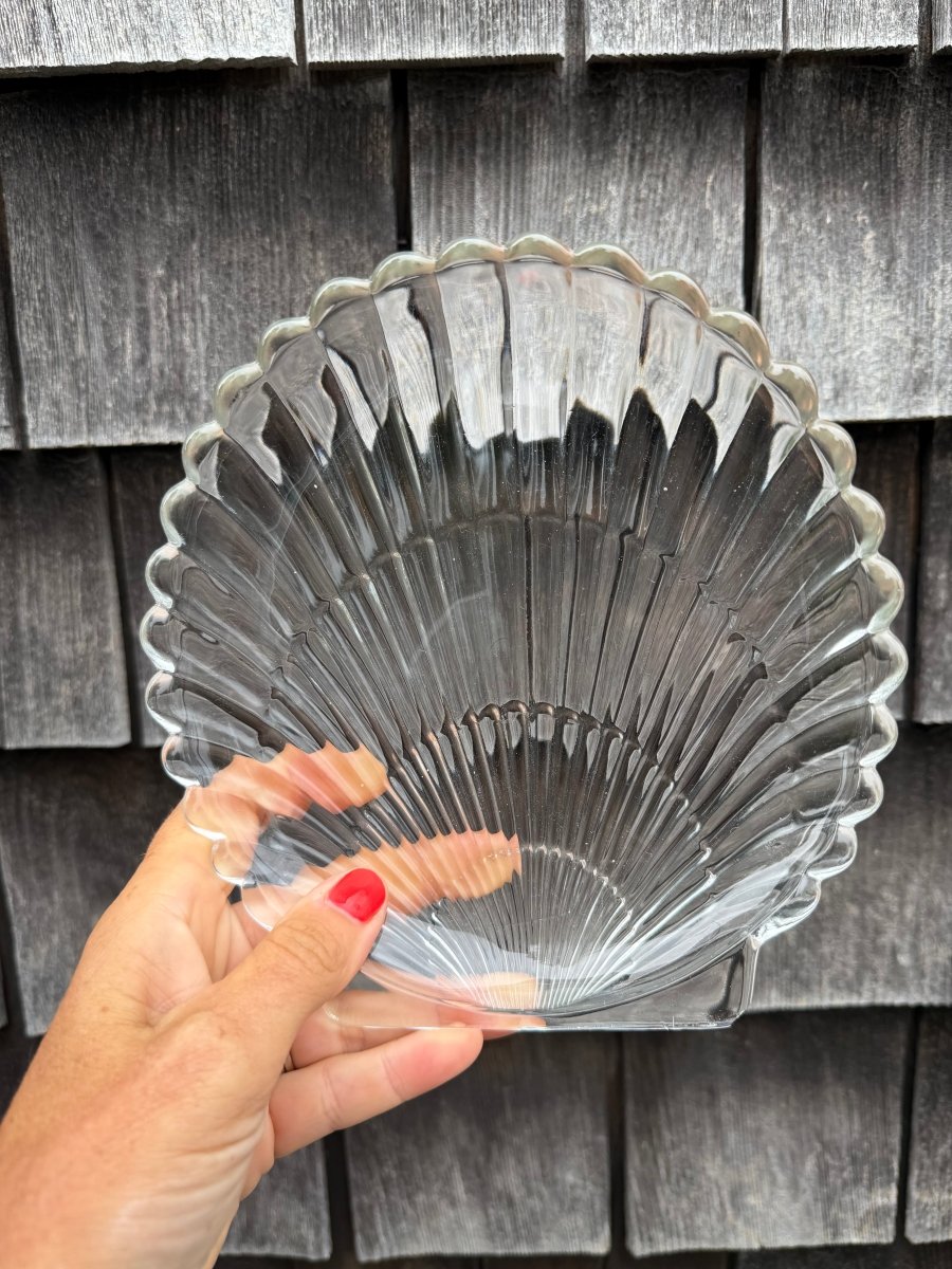 VTG Coastal 80s Glass Scallop Shell Tray - Small - Diamonds & Rust