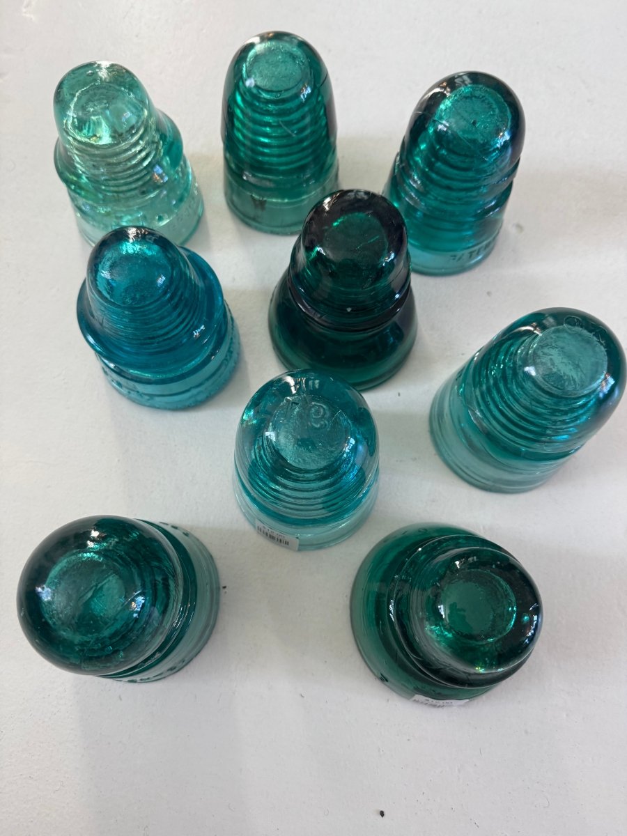 VTG Glass Insulator - Blue Green - Diamonds & Rust
