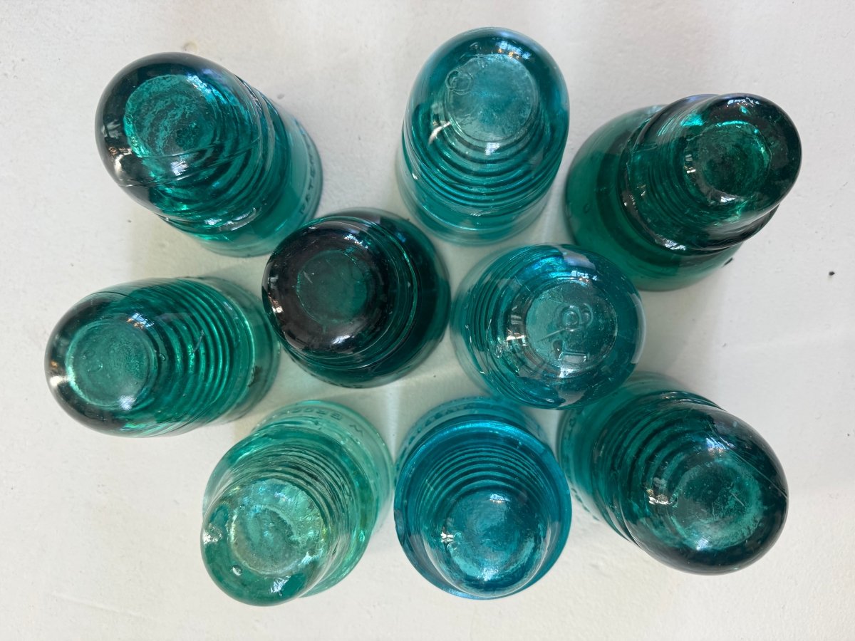 VTG Glass Insulator - Blue Green - Diamonds & Rust
