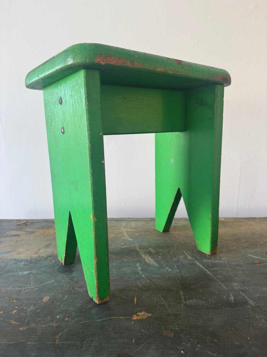 VTG Green Stool - Display - Diamonds & Rust