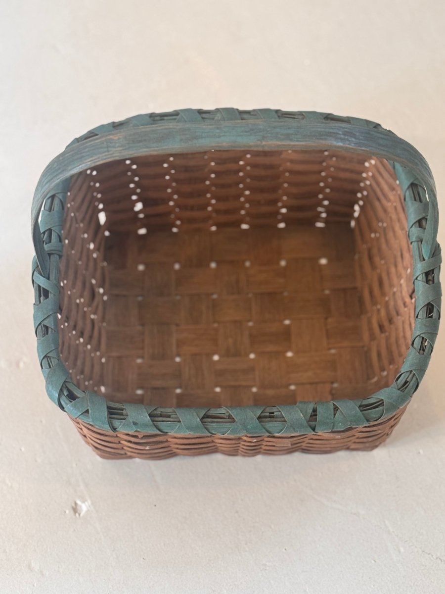 VTG Handmade Artisan Basket - Painted Handle - Diamonds & Rust