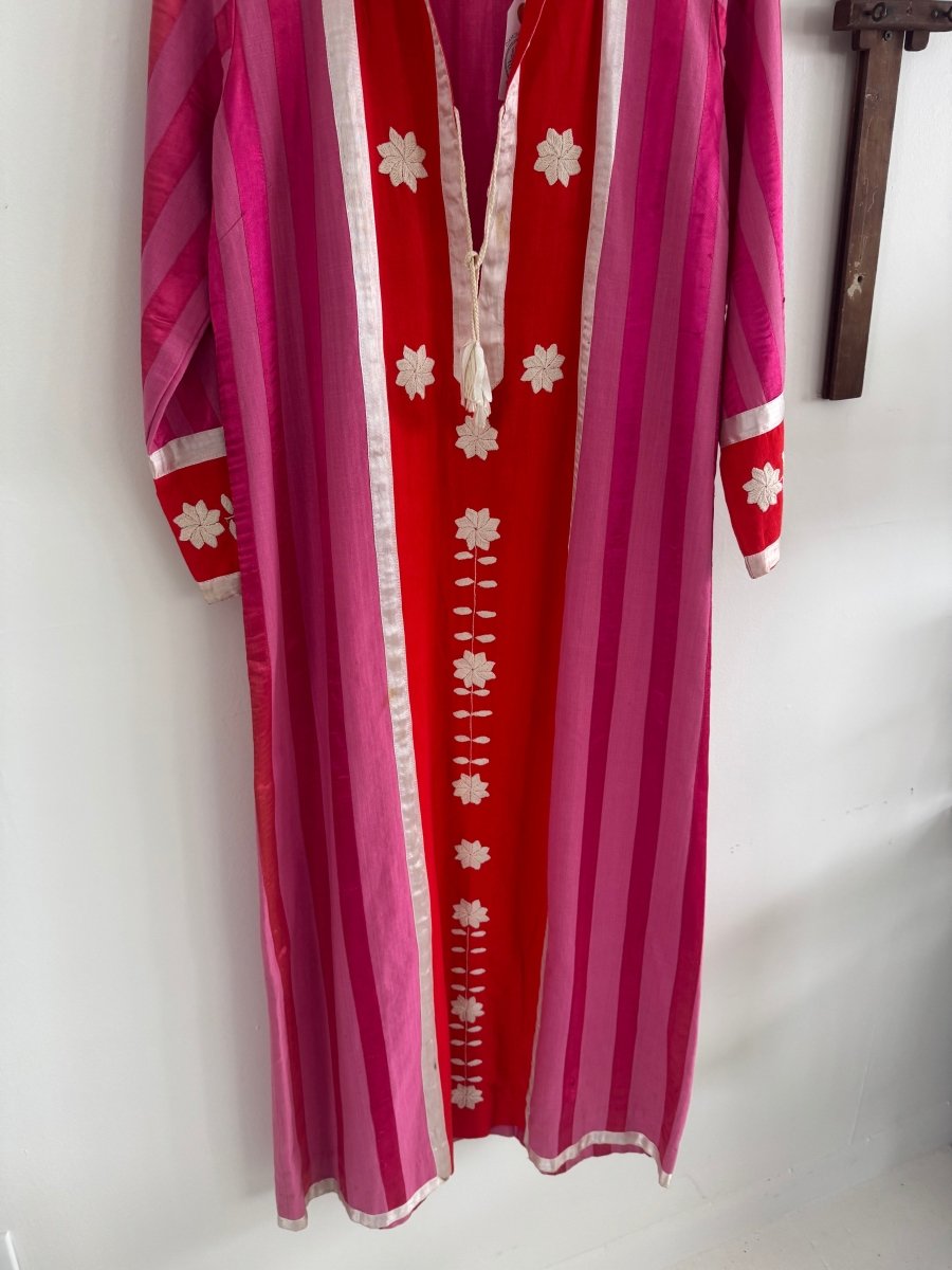 VTG Pink + Orange Caftan 60s - Diamonds & Rust
