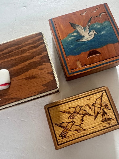 VTG Seagull Wood Box - Carved - Diamonds & Rust