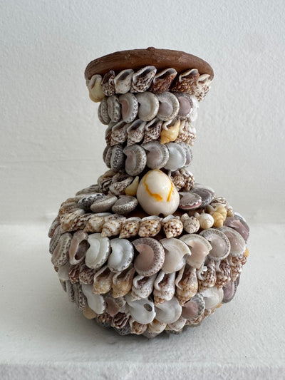 VTG Shell Vase - Diamonds & Rust