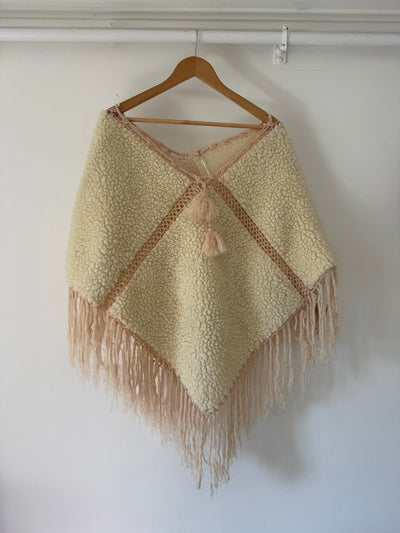 VTG Sherpa + Fringe Shawl - Diamonds & Rust