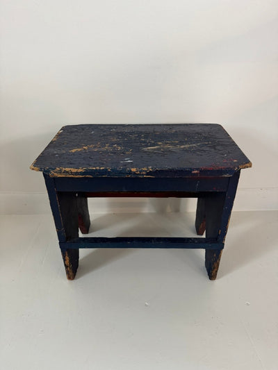 VTG Wood Side Table - Painted Navy - Diamonds & Rust