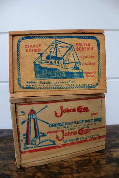 John's Cove Fish Box - Diamonds & Rust