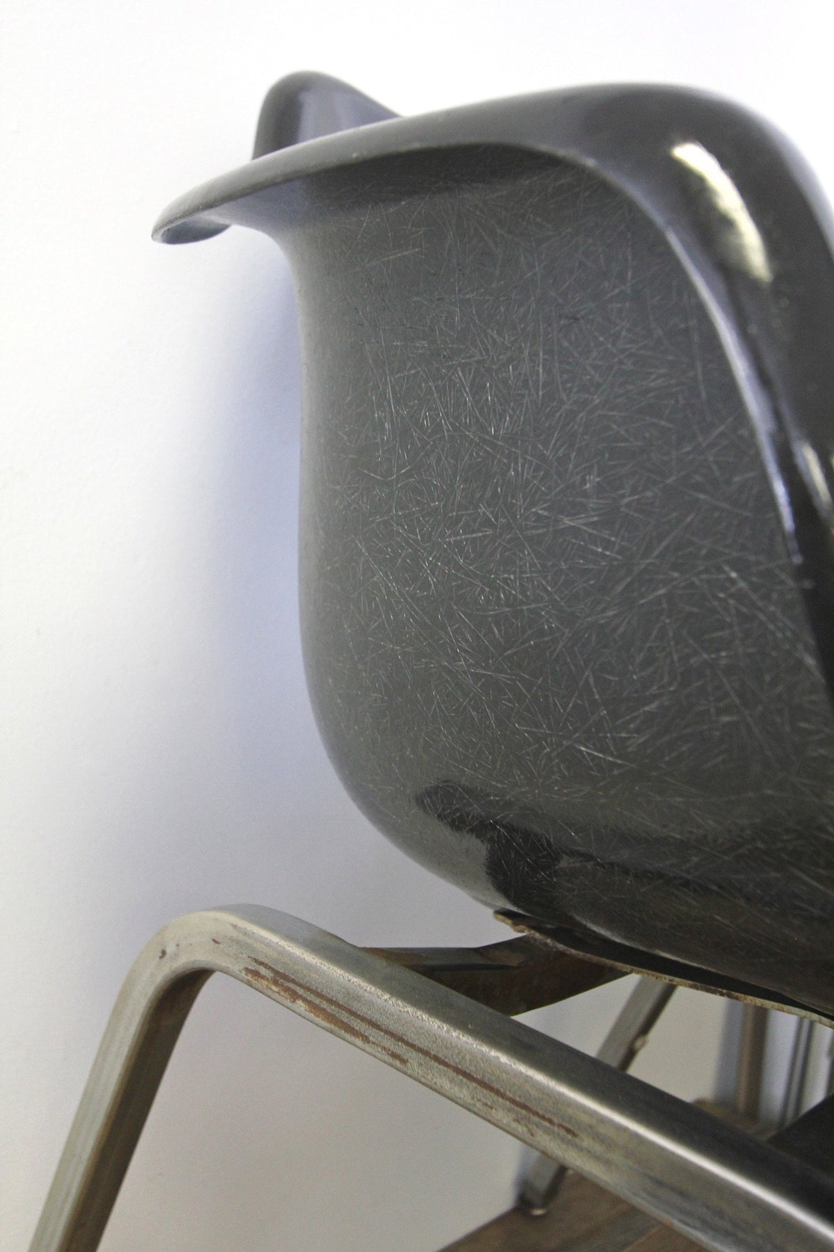 1960s Krueger Fiberglass Shell Arm Chair - Diamonds & Rust