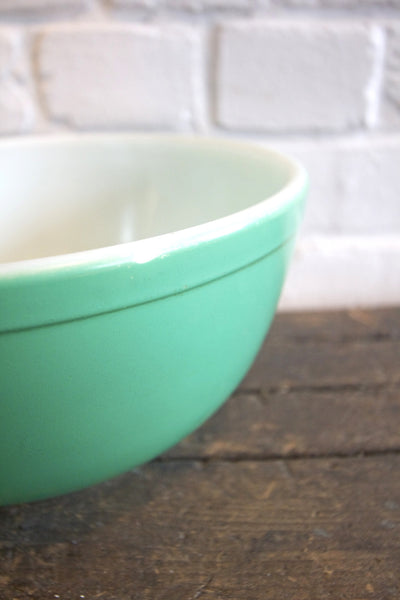 Vintage Green Pyrex Bowl