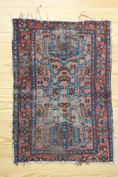 Vintage Worn In Rug - Diamonds & Rust