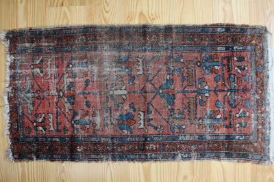 Vintage Rug: Coral & Blue - Diamonds & Rust