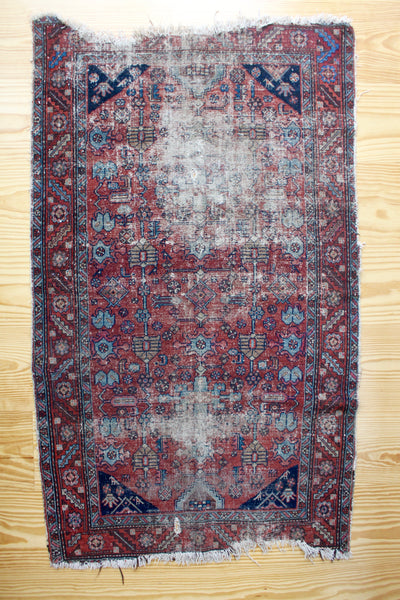 Vintage Rug: Faded Red & Blue - Diamonds & Rust